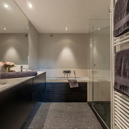 Chalet Artic - 5 Bedrooms - Bed&Breakfast - Courchevel 1550 *