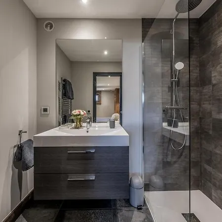 Chalet Artic - 5 Bedrooms - Bed&Breakfast - Courchevel 1550 * קורשבל