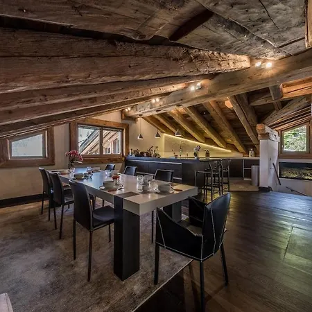 בקתה Chalet Artic - 5 Bedrooms - Bed&Breakfast - Courchevel 1550 *