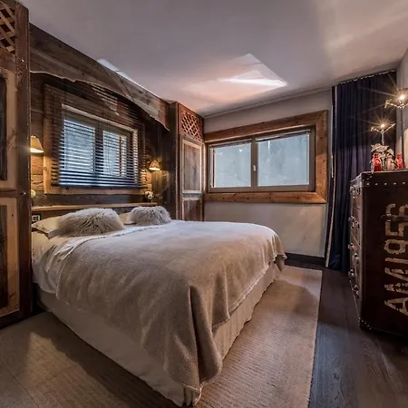 Chalet Artic - 5 Bedrooms - Bed&Breakfast - Courchevel 1550 شاليه